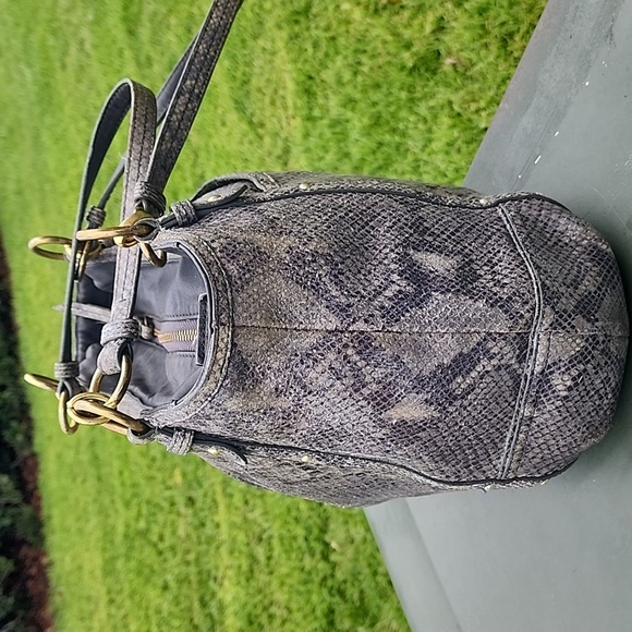 Coach Light Grey/Beige Python Embossed Leather Shoulder Tote Bag - Picture 2 of 15